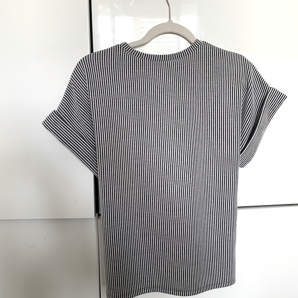 Express Black and white striped top - Picture 2 of 6